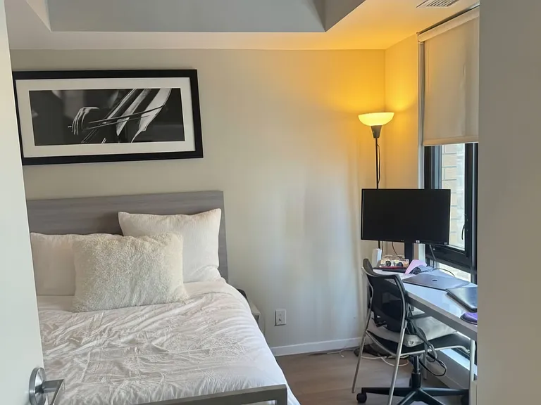 105 Champagne Ave S #1102 — Photo 5