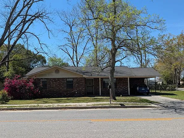 101 S River St, Claxton, GA 30417