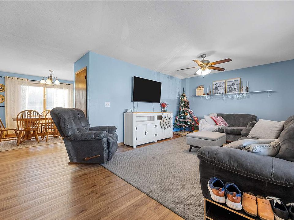1203 E 2nd St, Anamosa, IA 52205 Zillow