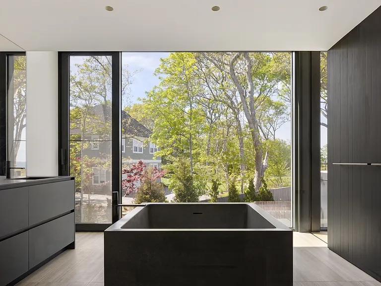 32 Hedges Banks Dr — Photo 14