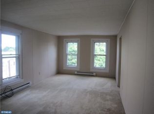 161 Hall St, Spring City, PA 19475