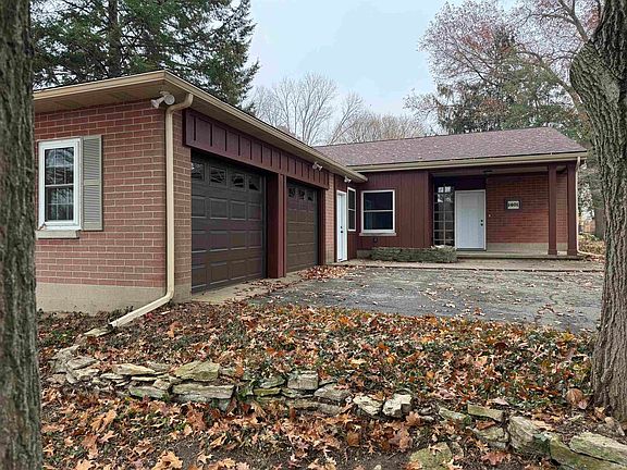 3rd image of 1401 E Orchard Dr