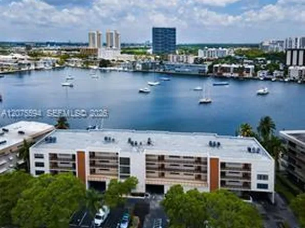 200 Golden Isles Dr APT 401, Hallandale, FL 33009