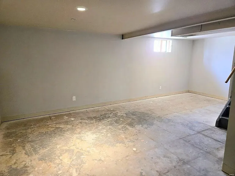 141 Cameron Rd — Photo 10