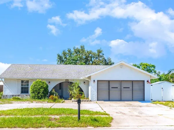 3805 Sandpointe Dr, Bradenton, FL 34205