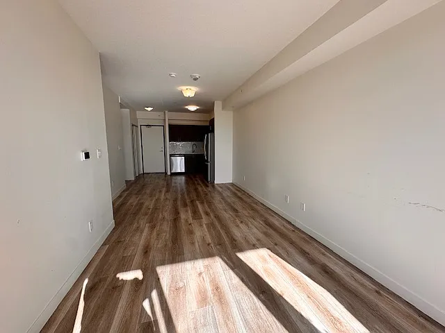 128 King St N #906 — Photo 4