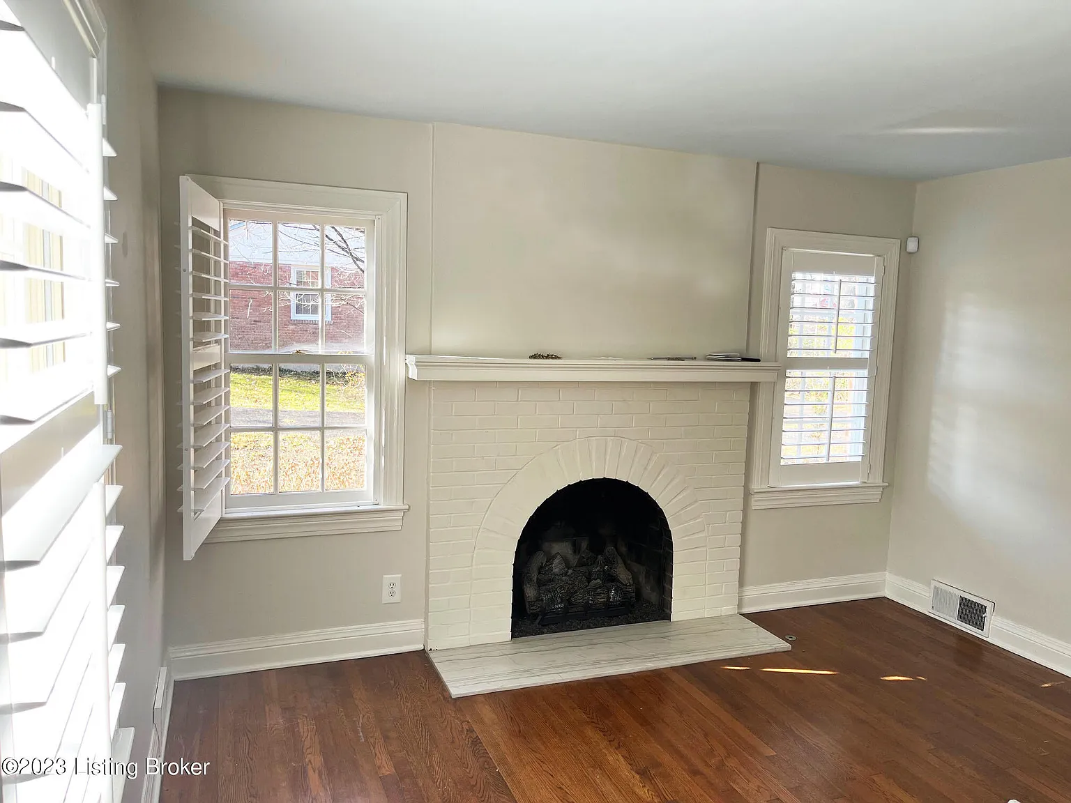3 bed, 3.0 bath, 1920 sqft, $3,000 — Photo 3
