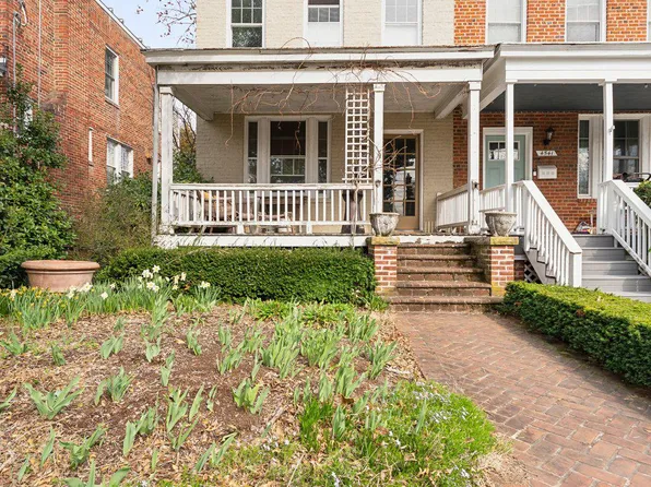 4543 44th St NW, Washington, DC 20016
