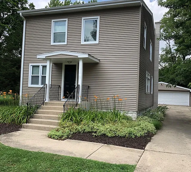 35W534 Fox River Dr #2 — Photo 10