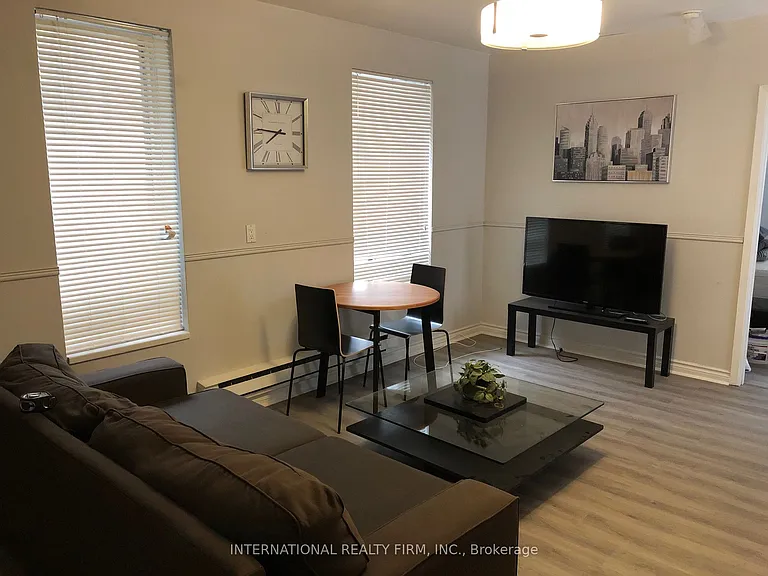 274 George St #2B — Photo 2