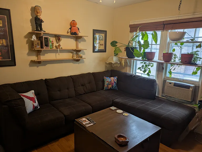254 Buckingham Ave — Photo 3