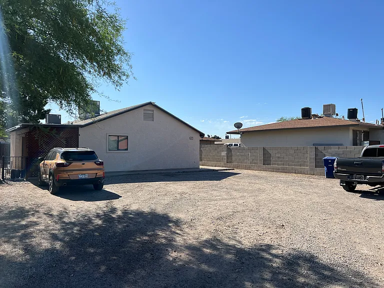 113 W Corona Rd #2 — Photo 21