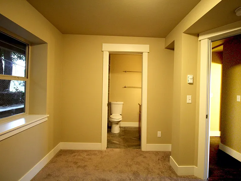 South Lane Apartments — Photo 86