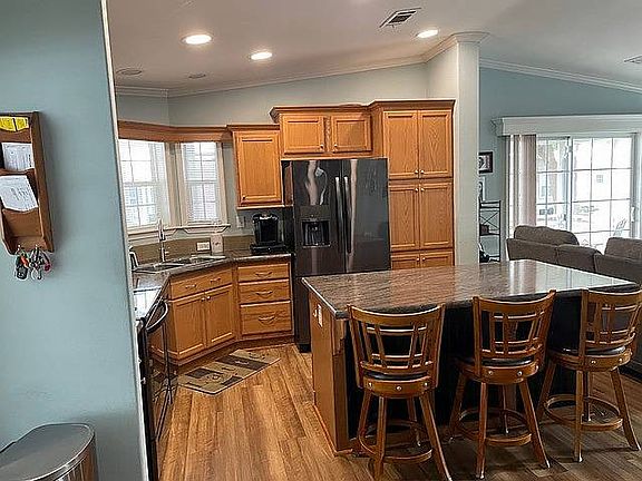 2nd image of 5894 Bull Dolphin Ln