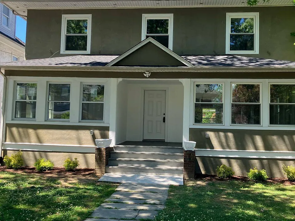 75 Waller Ave #1