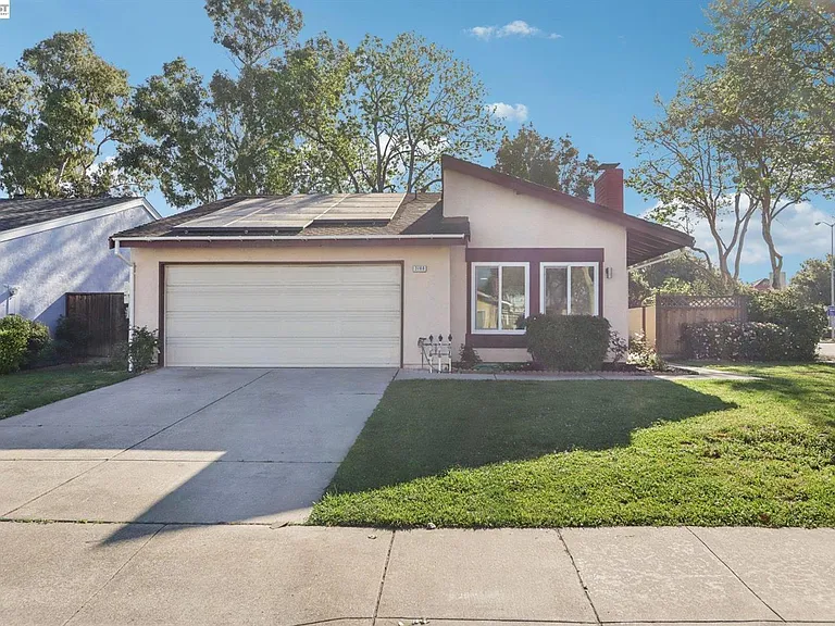 3168 Courthouse Dr — Photo 1
