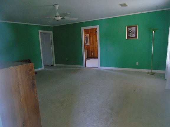 2nd image of 604 E 23rd St