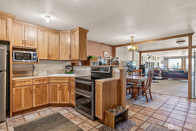 4th image of 4523 Pleasant Hill Road