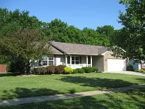 830 Tanglewood Dr photo 1