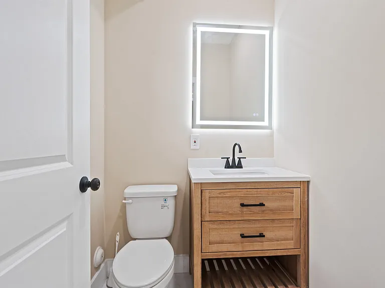 277 Pearsall Ave — Photo 22