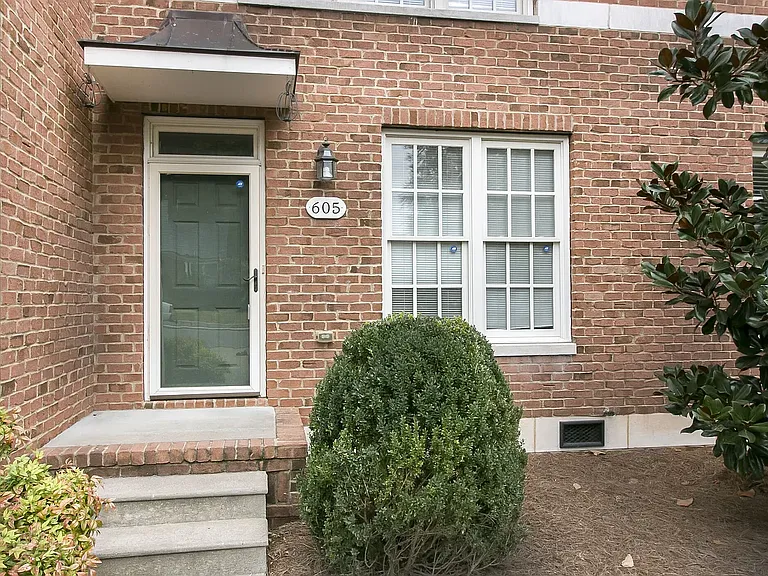 605 Anderson Dr — Photo 21