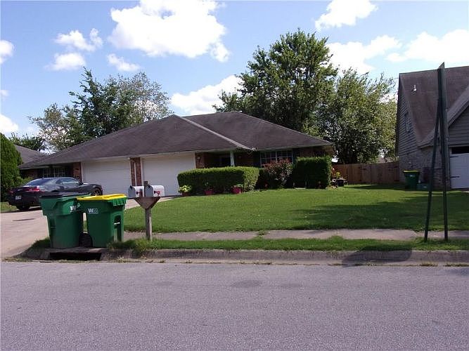 2nd image of 2585 Kasey Ave