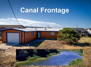 1805 NW Dolphin Ln, Waldport, OR