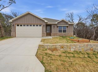 3611 Broken Bow Dr, Granbury, TX 76048