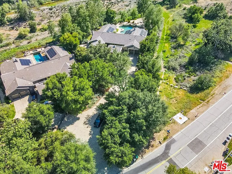 29734 Mulholland Hwy — Photo 68