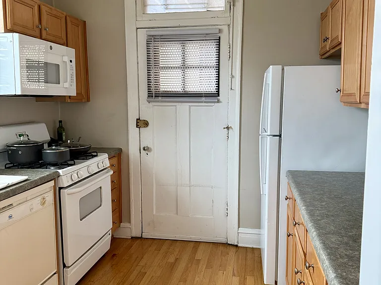 4891 N Hermitage Ave #3C — Photo 10