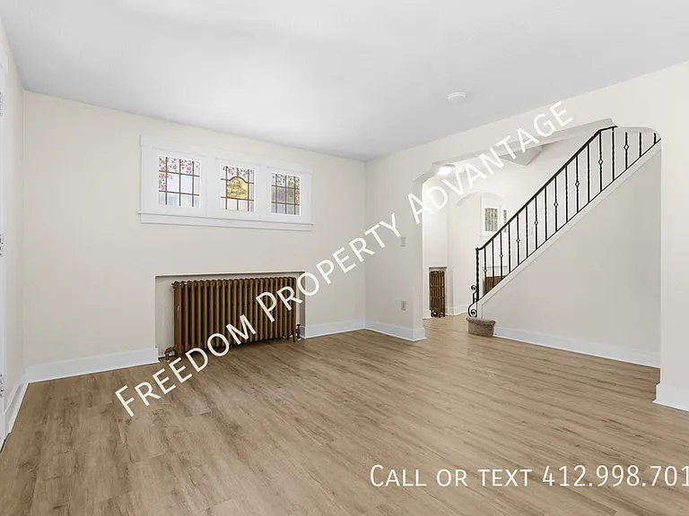 761 Shady Dr E — Photo 7