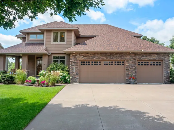 6263 W Shadow Lake Dr, Lino Lakes, MN 55014