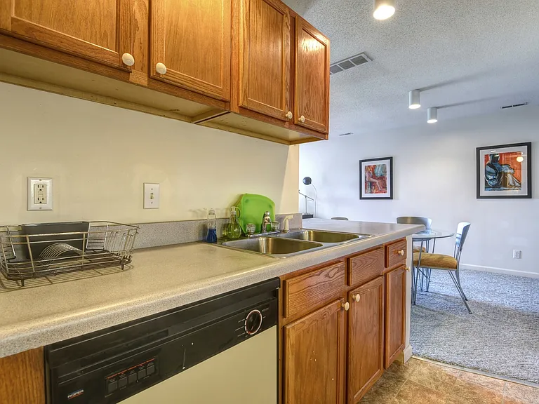 1203 Wesley Ave — Photo 1