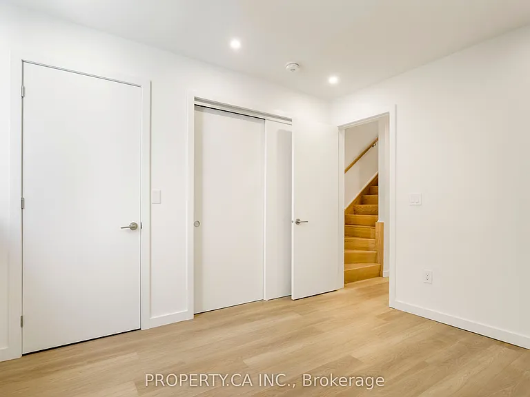 301 Keele St #2 — Photo 42