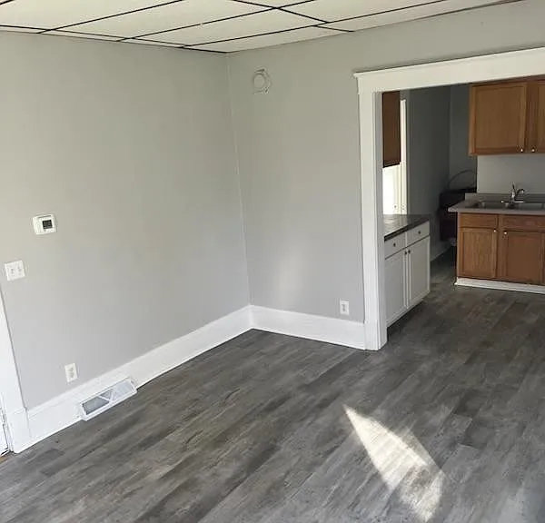 905 Portland Ave — Photo 3