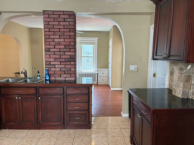 51 Nesbit Ave — Photo 4
