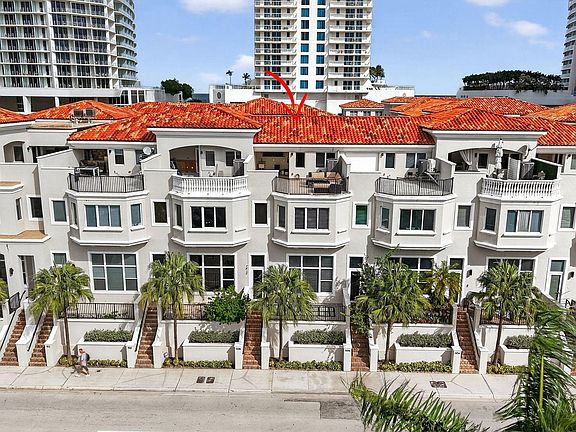 2nd image of 508 N Birch Road #508