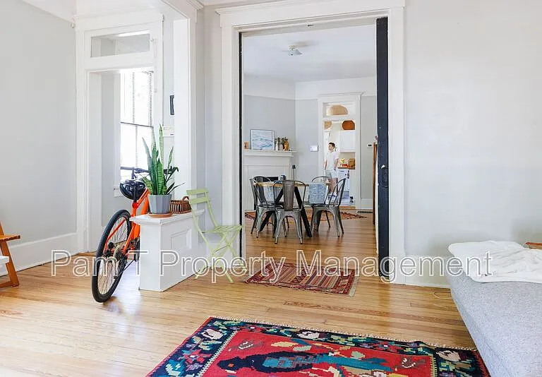 2202 Bull St — Photo 6