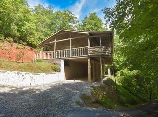 91 Limestone Dr, Franklin, NC 28734