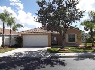 16582 NW 6th St, Pembroke Pines, FL 33028