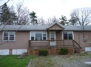 28 Forest Hills Ave, Catskill, NY 12414