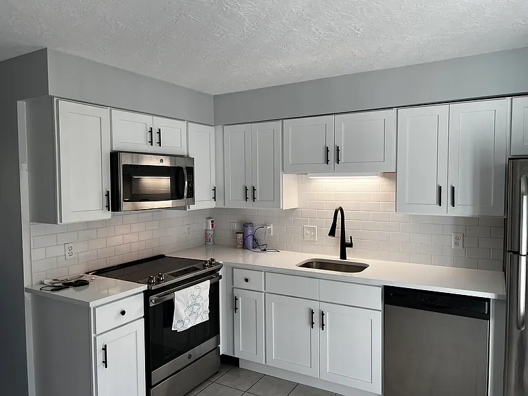 90-92 Elm St #3 — Photo 26