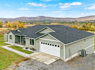 15649 Fisk Rd, Yakima, WA 98908