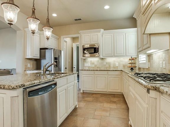 4th image of 13133 Wexford Ln