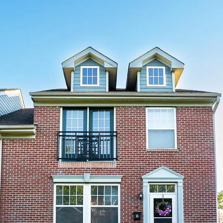 9 Borden Way