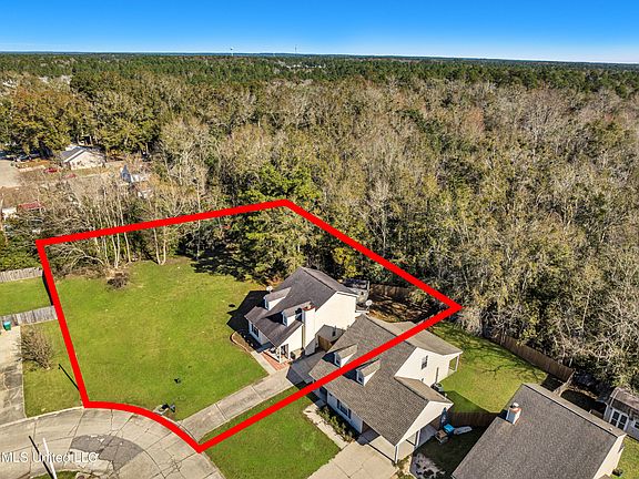2nd image of 13408 Locust Hill Dr