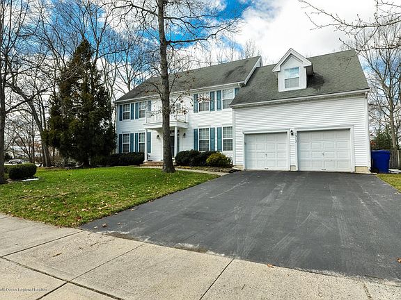 3rd image of 1512 Forrest Trail Cir