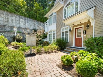 60 Chestnut St #2, Morristown, NJ, 07960