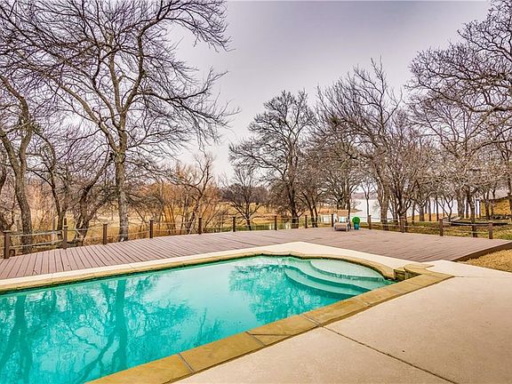 4th image of 10585 Rolling Hills Dr