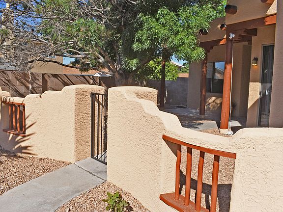 3rd image of 10105 Luz Del Sol Ct NW